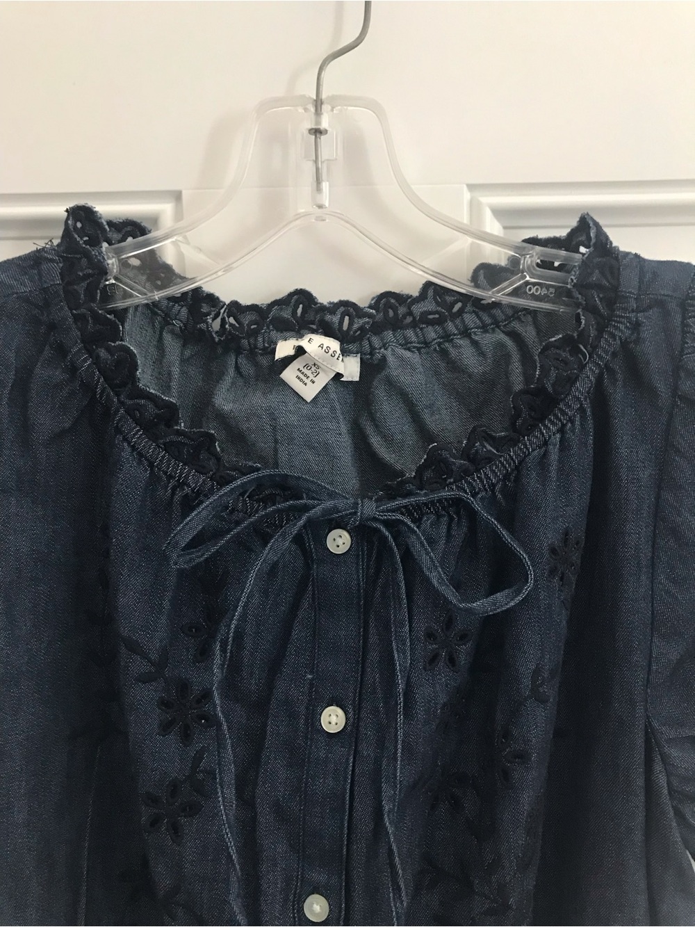 New FREE ASSEMBLY Embroidered Cropped Cotton Top with Short Sleeves NWT - Picture 7 of 14